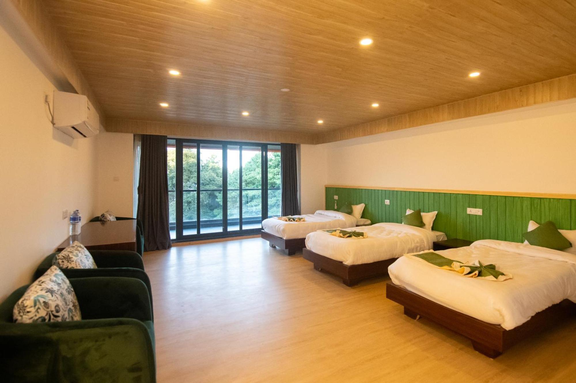 Peaceful Cottage & Cafe Du Mont Nagarkot Εξωτερικό φωτογραφία